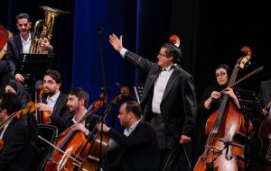 رهبر ارکستر سمفونیک صداوسیما چرا استعفا کرد؟