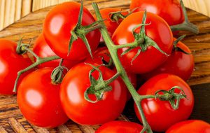بازار گوجه فرنگی تا ۱۰ دی ماه به تعادل می‌رسد
