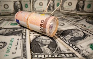 نرخ دلار مبادله ای ثابت و یورو افزایش یافت